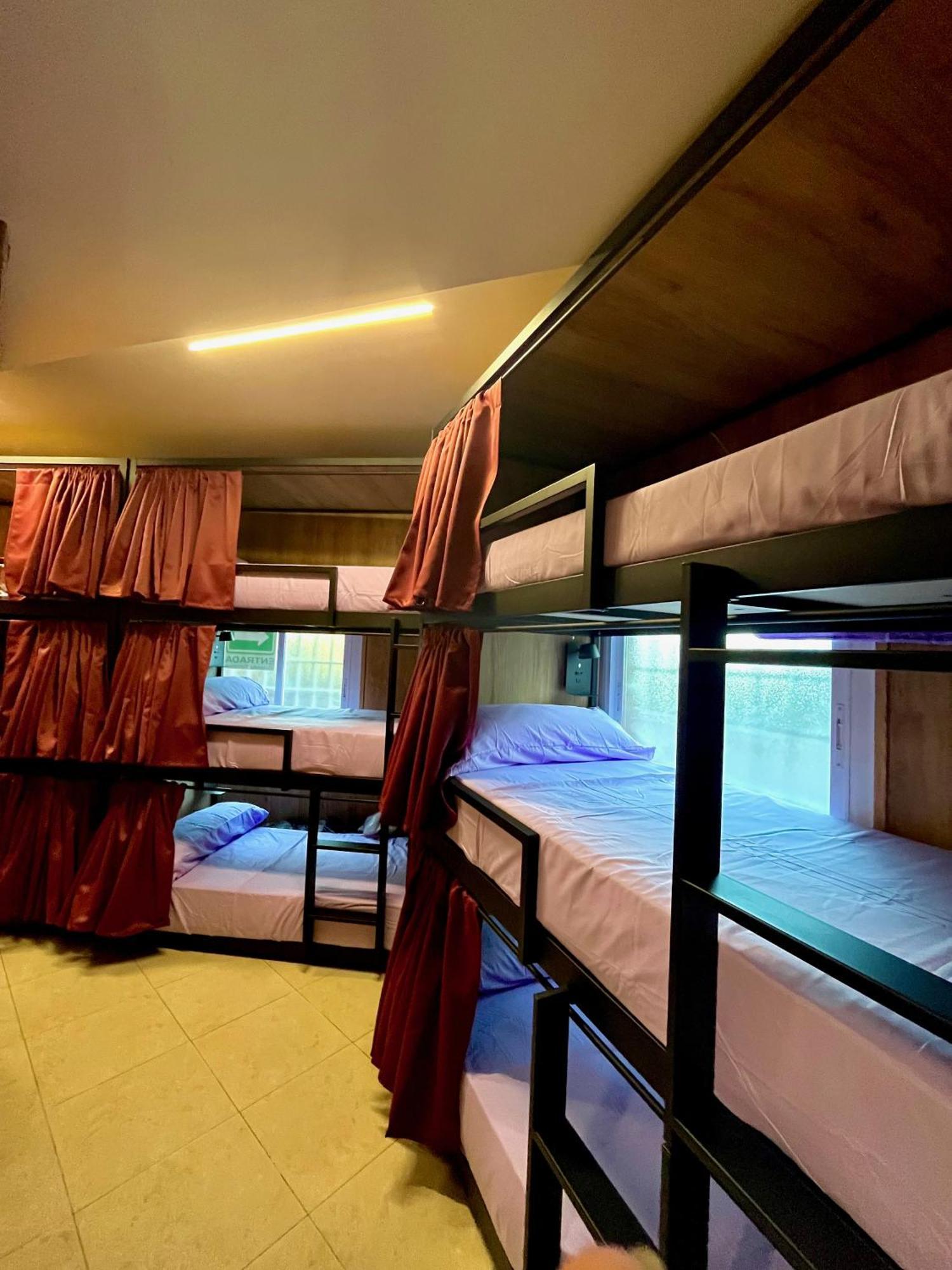 Hostel Vida Verde マドリード エクステリア 写真
