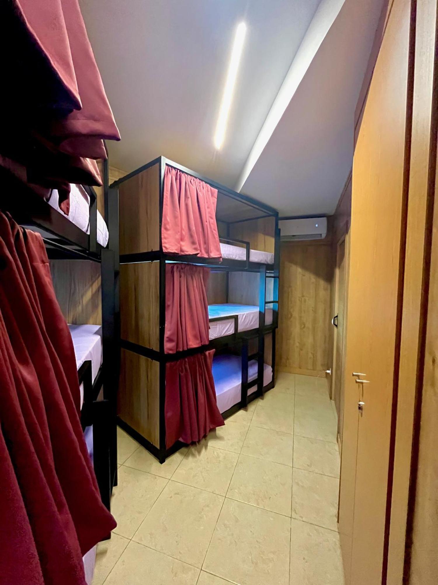 Hostel Vida Verde マドリード エクステリア 写真