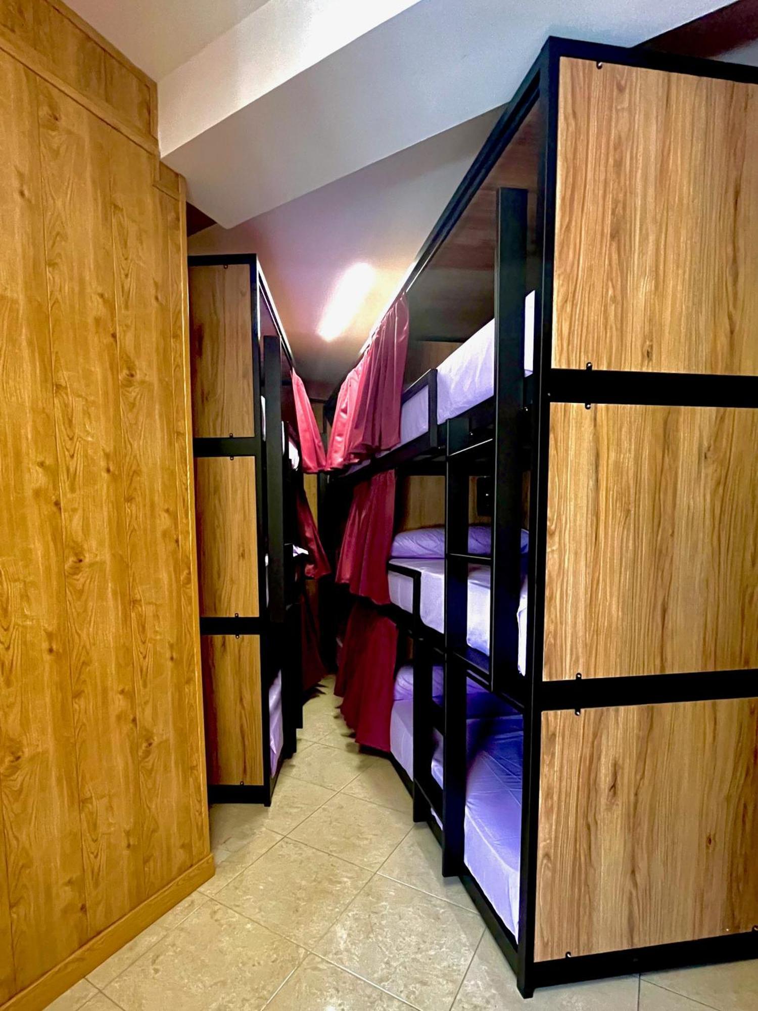 Hostel Vida Verde マドリード エクステリア 写真
